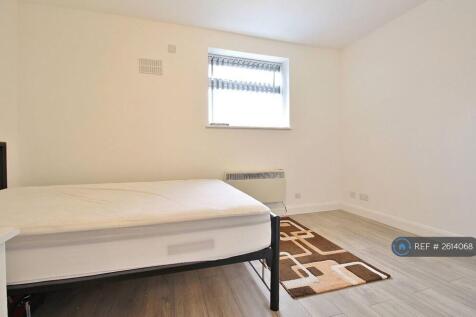 Vine Place, Hounslow, TW3 photo 4