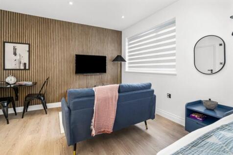 Clammas Way, Uxbridge, UB8 3AN photo 4