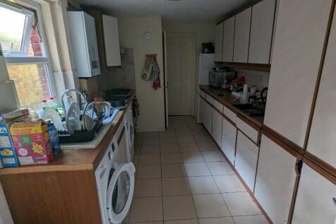 Donnington Road, Reading, Berkshire, RG1 photo 3