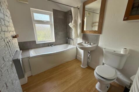 Bath T202508151328.jpg