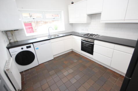 Gresford Avenue, Liverpool photo 2