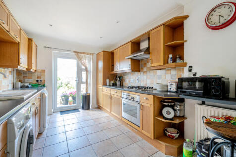 1301773-16-683dc8...