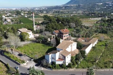 Property Image 1