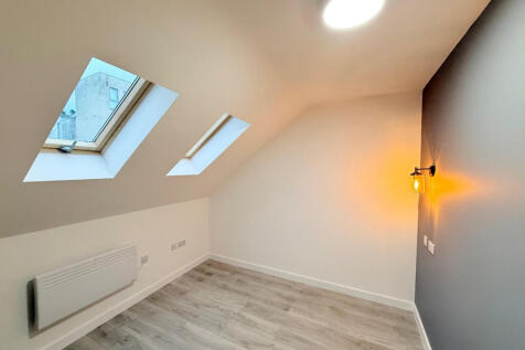 Lea Bridge Road, London, E5 photo 4