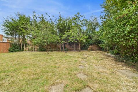 CAM01995G0-PR0341-STILL014