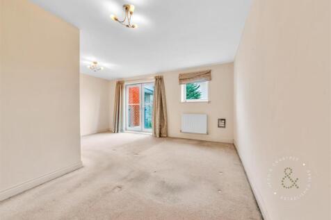 Clive-Hall-Court-07.jpg