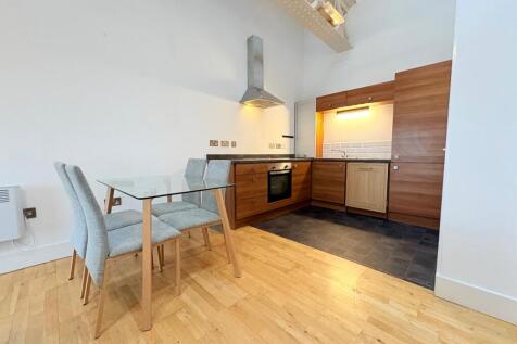 Barton Court, Central Way, Bewsey And Whitecross, Warrington photo 3