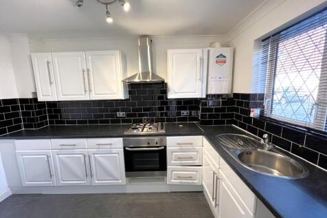 Westbury Close, Whitleigh, Plymouth, Devon, PL5 4AH photo 3