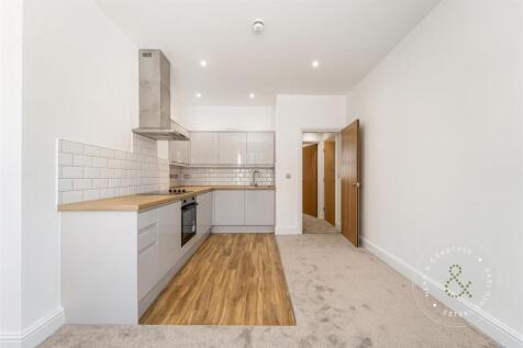 207 Cathedral Rd flat 1 -08.jpg