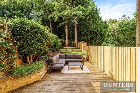 BARROW HILL CLOSE (1).jpg