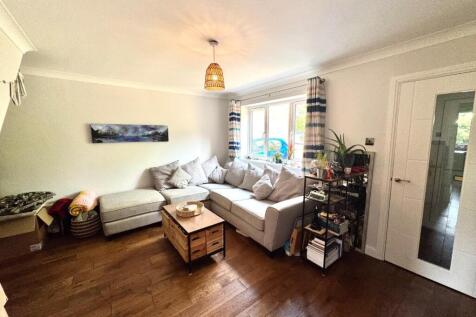Rockcroft, East Hunsbury, Northampton photo 5