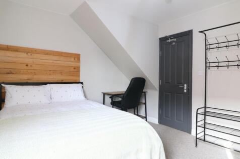 20 Prospect Room 6 1.JPG