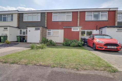 22 RETTENDON GARDENS NEW SHOTS-6.jpg