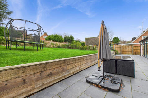 CAM01984G0-PR0530-STILL018