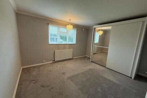 Underdown Road, Southwick photo 4