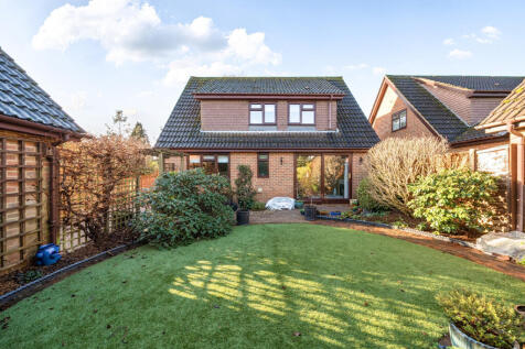 1395909-3-695e45e...