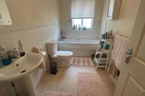 Bathroom.jpeg
