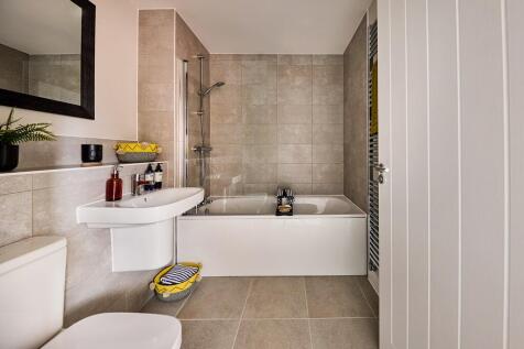A simple, harmonious bathroom designed to make daily routines feel effortless