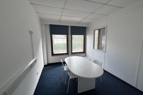 Office to rent Image 3