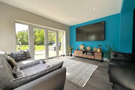 Sitting Room With French Doors  663