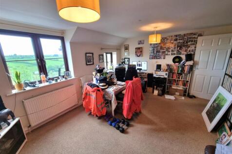 Reception room 1.jpg