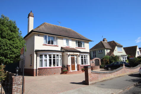 Lancaster Gardens East, Clacton on Sea