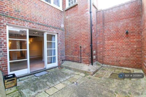 Private Courtyard
