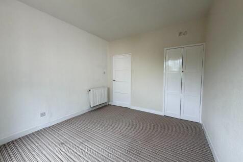 Fieldhead Drive, Glasgow, G43 photo 3