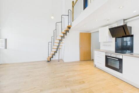 CAM02119G0-PR0494-STILL008