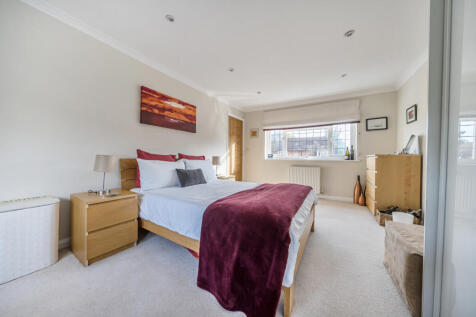 1359067-4-68daaf1...