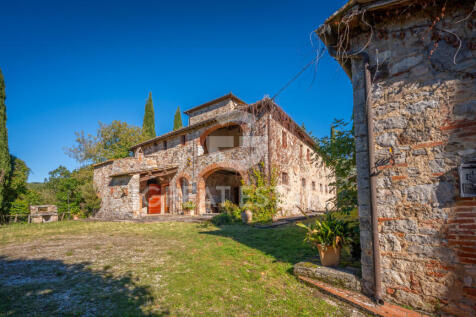 Esterno
