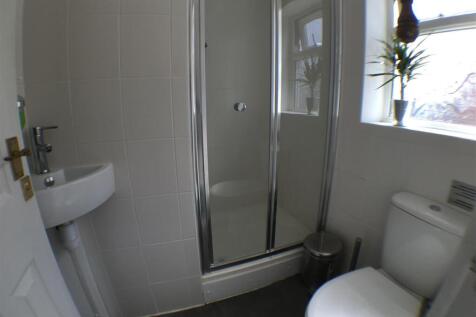 shared bathroom.JPG