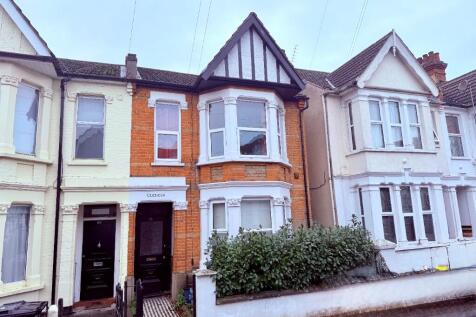 Westcliff-on-sea, SS0 - property photo