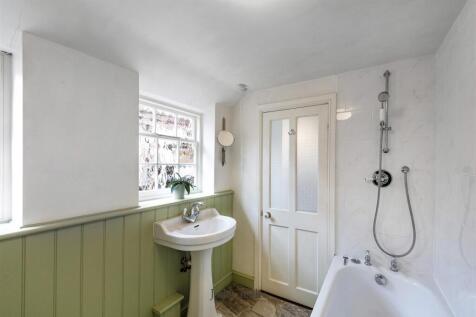 10 Rose St, TN9 2BN 010.jpg