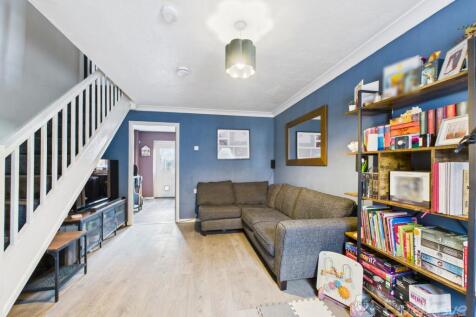 CAM03624G0-PR0177-STILL018