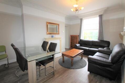12-13 Clarendon Square, Leamington Spa photo 2
