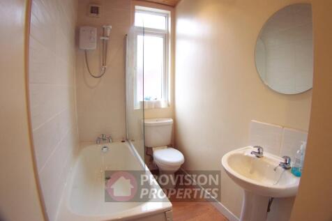 Hessle Place, Hyde Park, Leeds, LS6 photo 5