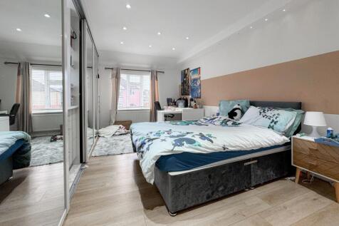 Byron Road, Earley, RG6 photo 4