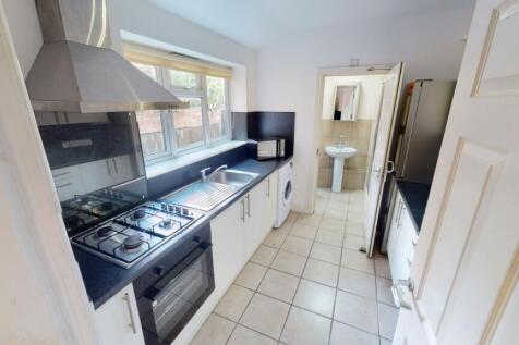 28-Russell-Street-08042023_163619