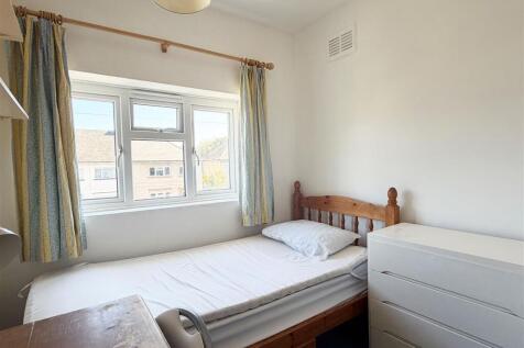 LD Bedroom2.jpg