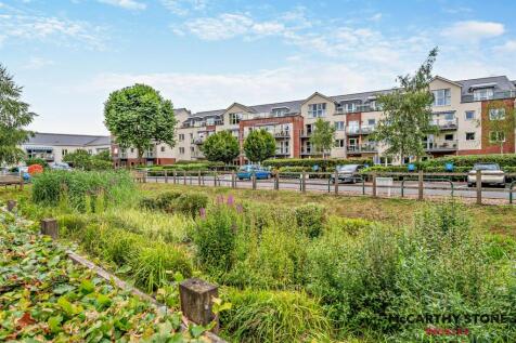 Ellisfields Court