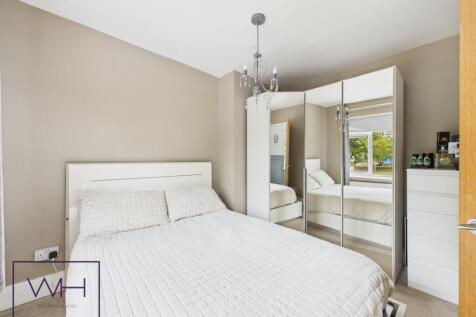 CAM03785G0-PR0310-ST