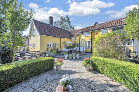 Diss, IP22 - property photo