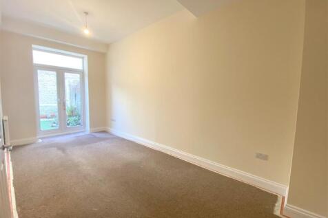 Living Room.jpg