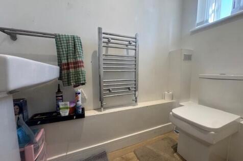 Cloakroom/wc