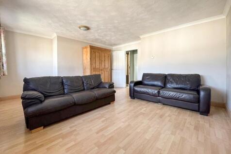 Lounge B
