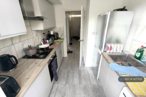 Susannah Street, London, E14 photo 5