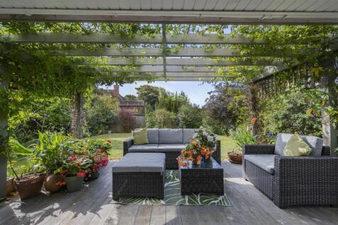 Terrace &amp; Garden