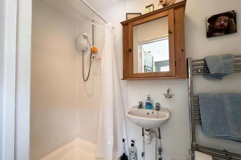 DOWNSTAIRS SHOWER ROOM