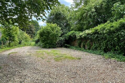 parking for 2 at rear